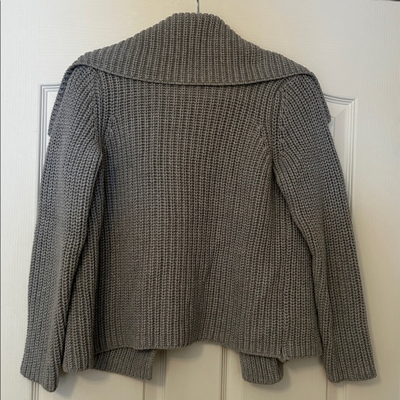 Talbots Gray Women's Cardigan Sweater size medium - Picture 4 of 7